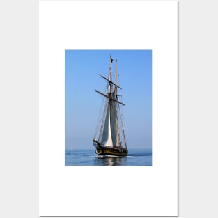 Pride of Baltimore sailing the Chesapeake Bay Posters and Art